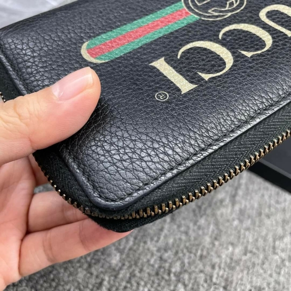 100% Authentic Gucci Leather Wallet 235-10924 - Picture 7 of 12